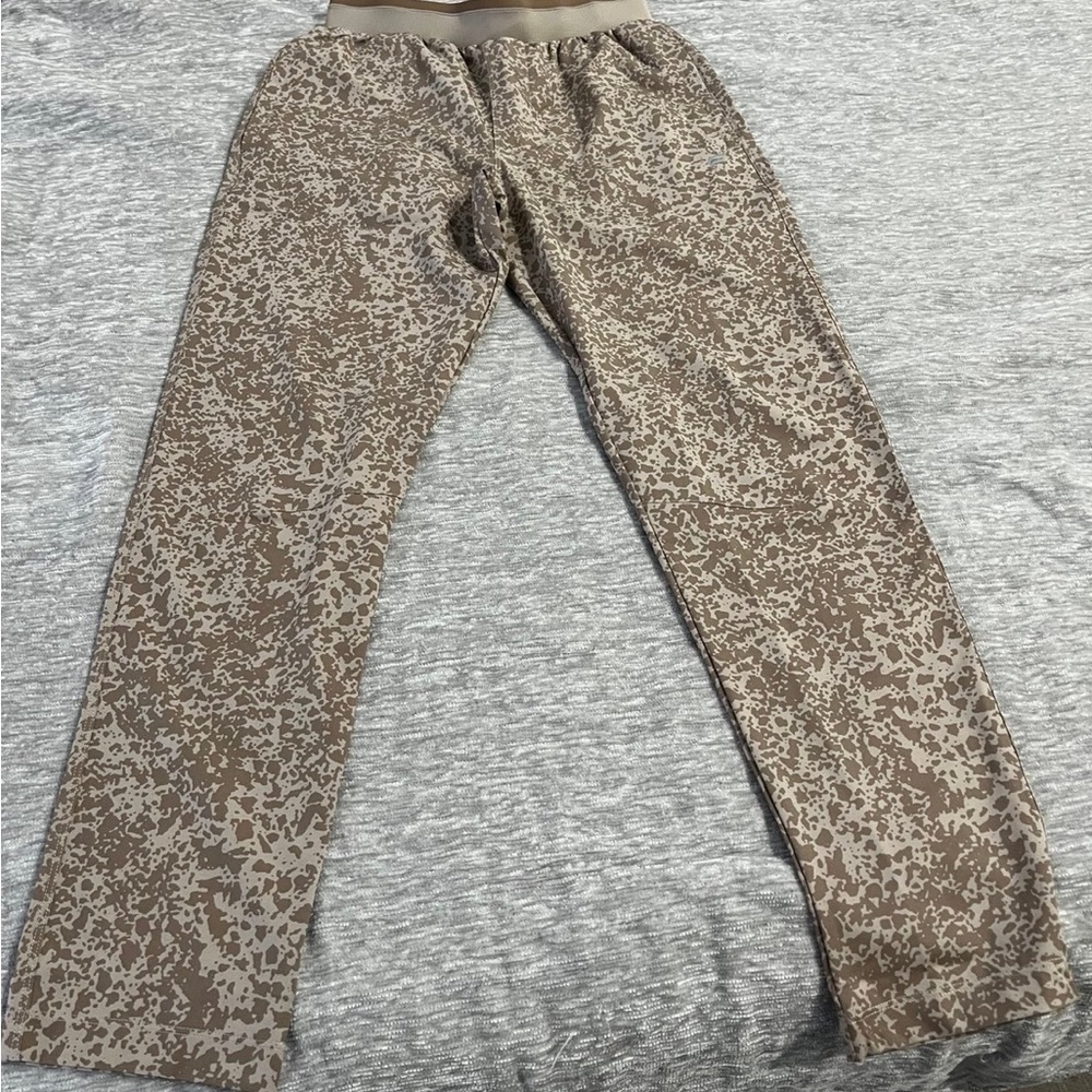 Fabletics Fundamental pants